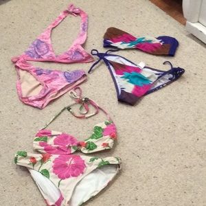 Beautiful bikinis 👙 adorable for the beach 🏝